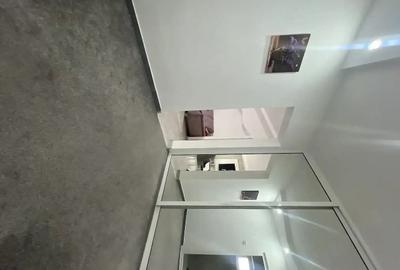 Apartament cu 3 camere decomandat în Lenin Sud - 2