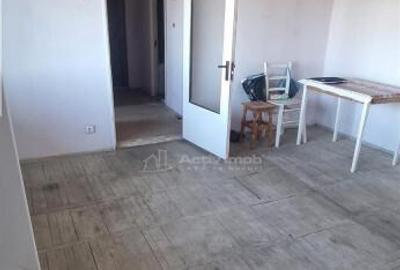 Garsonieră decomandată în Central - 1
