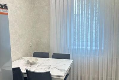 Apartament cu 2 camere decomandat în Băneasa