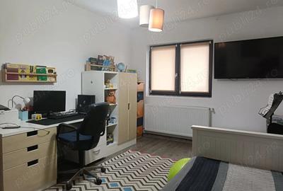 Apartament cu 3 camere decomandat în Central - 2