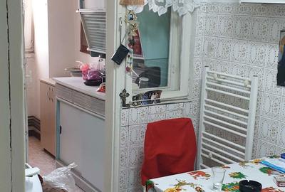 Apartament cu 3 camere decomandat în Central - 1