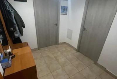 Inchiriez apartament - 2