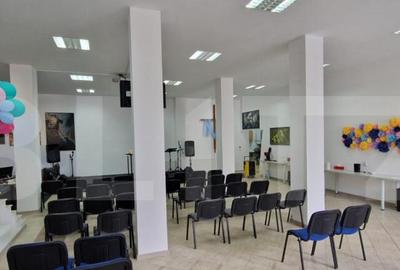 Spatiu comercial de vanzare, 181 mp, in partea de jos a oras - 8