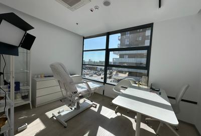 Clinică medicală în Hyperion Towers,finisaje de lux,COMISION 0 - 15