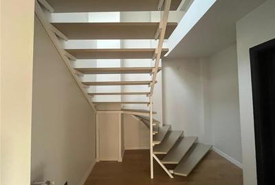 Penthouse in vila, de vanzare - Strada Tokio - 4