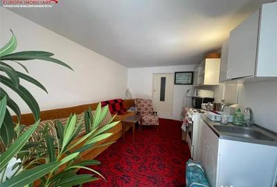 Casă cu 3 camere cu Canalizare în Niculițel - 2