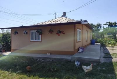 Casă cu 3 camere în Unțeni - 4