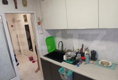 Aprtament de vanzare, cu 3 camere, zona Podul Ros - 16
