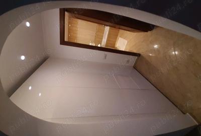 Apartament cu 4 camere decomandat în Central - 2