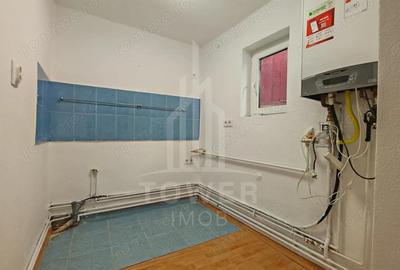 Casă cu 2 camere cu Teren 165 Mp în Rășinari - 2