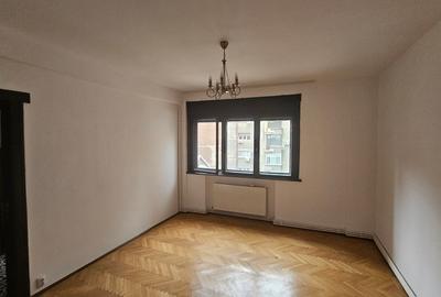 Apartament 4 camere zona P-ta Universitatii, Complet Renovat-Nemobilat - 9