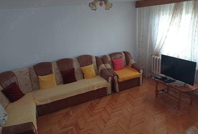 Apartament cu 3 camere decomandat în Central - 1