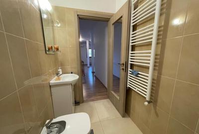 APARTAMENT 3 CAM, DECOMANDAT, 2 NIVELE, GARAJ, BLOC NOU, VIS - 4