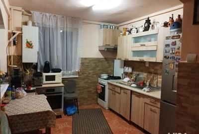 Vand apartament 3 camere , Cluj , zona Hermes - 1