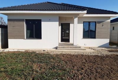 Casă cu 4 camere în Central - 13