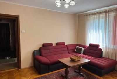 Apartament cu 4 camere decomandat în Central - 2