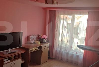 Casa cu 6 camere, 294 mp, zona-Nufarul - 15