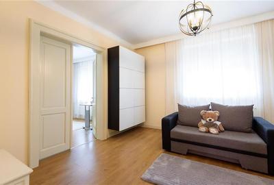 Resedinta cu:foisor,2 garaje, crama tip restaurant+garsoniera lux ... - 24