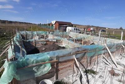 Teren de 120 mp, în Central