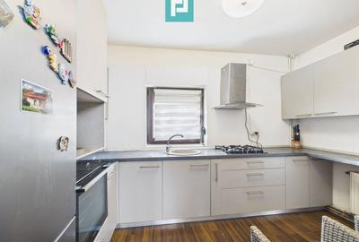 Două locuințe individuale pe 512 mp –  in GIROC - 8