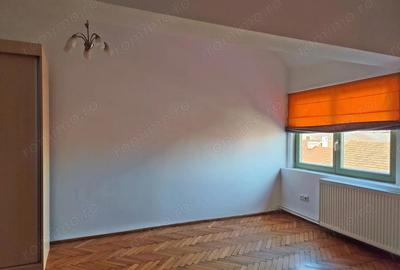 Apartament cu 4 camere semidecomandat în Ultracentral - 13