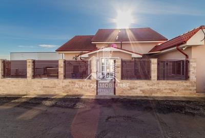 Casa Lazu P+M, renovata 2022,  teren 400mp - 2