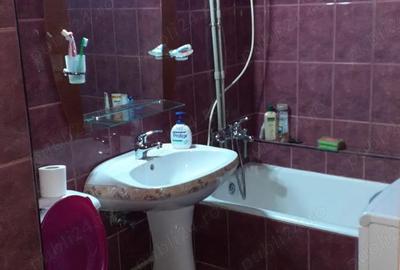 Vand apartament decomandat, complet si recent renovat, central cu fata la Dunare izola?ie exteriara - 3