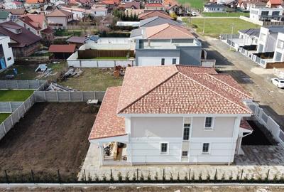 Casă cu 4 camere în Dumbrăvița - 3