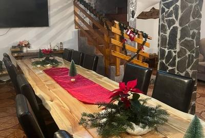 OFERTA LAST MINUTE! Pensiune 6 camere Moeciu de Sus disponibila pentru REVELION - 3