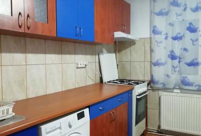 Apartament cu 2 camere decomandat în 22 Decembrie - 2