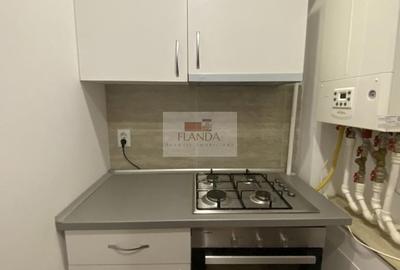 Garsonieră în Vest - 1