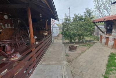 Casă cu 3 camere cu Teren 1000 Mp în Central - 1