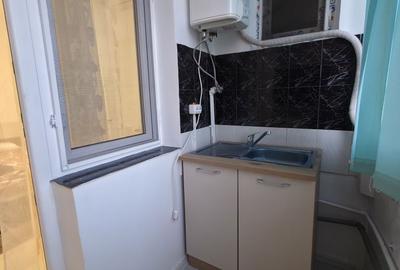 Garsonieră decomandată în Central - 5