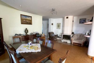 Casă cu 7 camere cu Teren 1217 Mp în Platou - 16