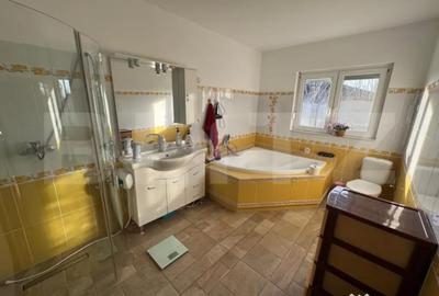 Casă cu 3 camere cu Teren 600 Mp în Central - 10