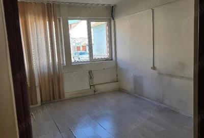 Dau in chirie Cladire birouri, ultracentral D+P+2E, 150mp pe nivel, SC tot-636 mp Inc oras , rampa, - 1