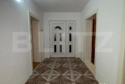 Casă cu 4 camere cu Teren 5594 Mp în Central - 3