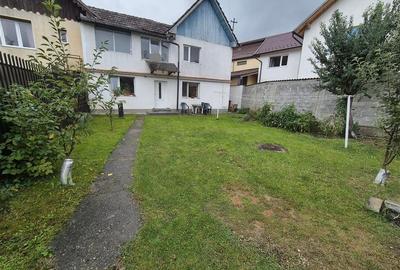Casa individuala cu curte, 5 camere, cartier Noua - 1