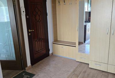Apartament cu 3 camere semidecomandat în Central - 3
