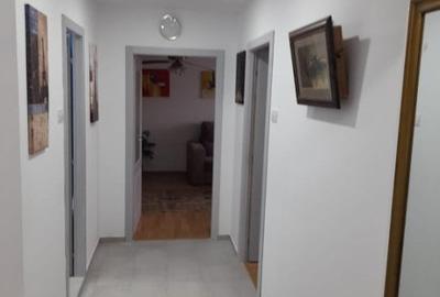 Lacul Tei, Teiul Doamnei,Pizzeria Sabatini - 10