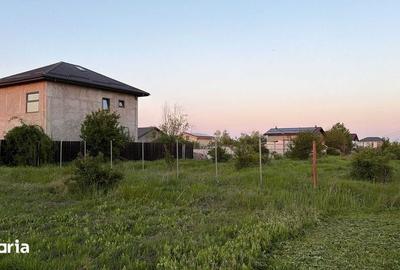 Teren de 442 mp, în Vidra