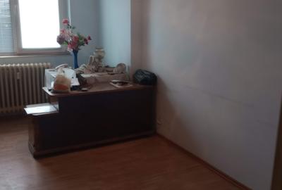 VANZARE 2 CAM COLENTINA - 2