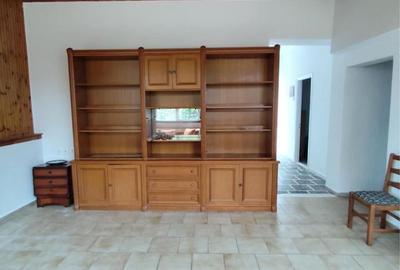 Casă cu 4 camere în Central - 3