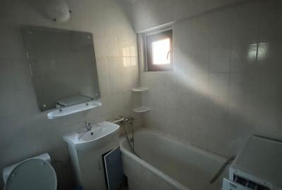 Apartament cu 3 camere decomandat în Slănic-Moldova - 2