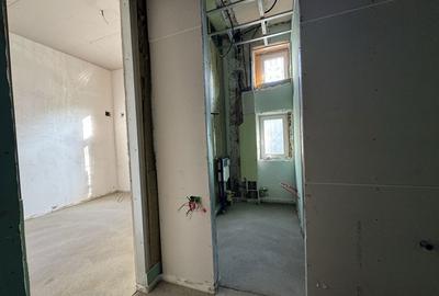 Apartament cu 4 camere semidecomandat în Est - 3