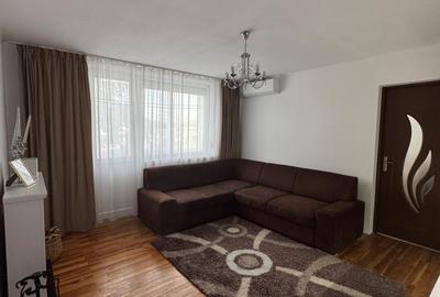 Apartament cu 3 camere semidecomandat în Central - 2