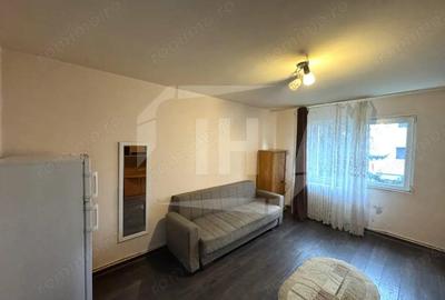 Garsoniera, etaj 1, centrala proprie pe str Fabricii - 1