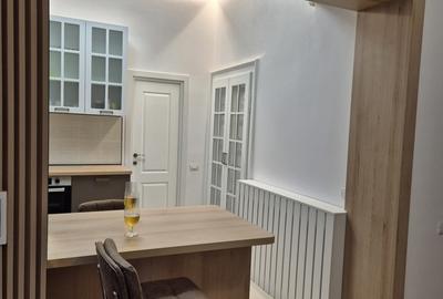 Sfintii Voievozi, langa Calea Victoriei - 4