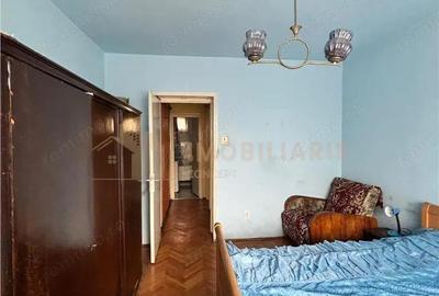 Apartament cu 2 camere semidecomandat în Independenței - 1