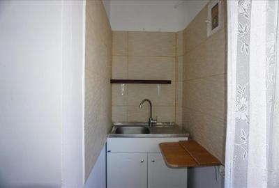 Garsonieră decomandată în Sărari - 5